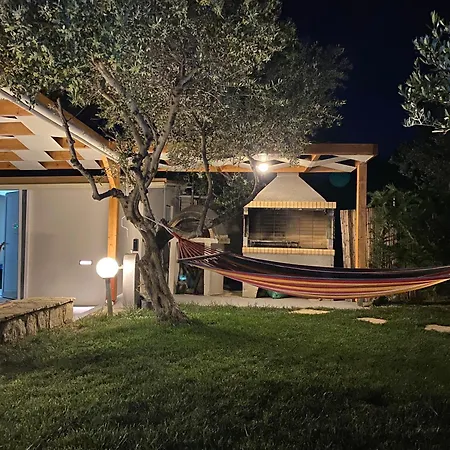 Διαμέρισμα Five Pathways *