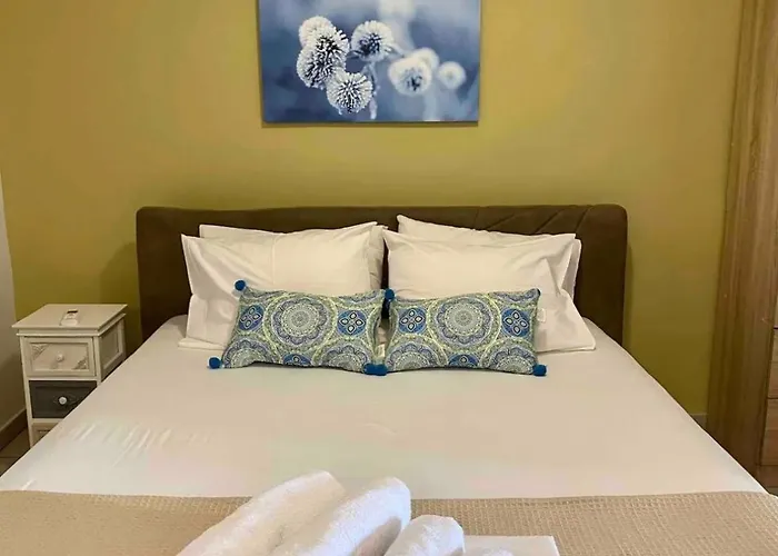 Διαμέρισμα Five Pathways *