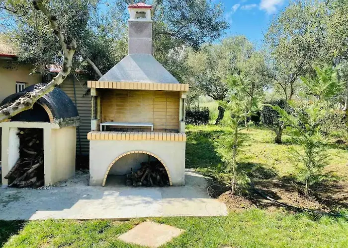 Διαμέρισμα Five Pathways