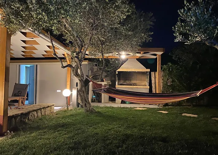 Διαμέρισμα Five Pathways *